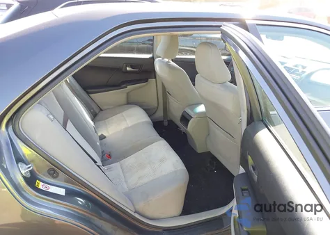 2012 Toyota Camry Le z USA, uszkodzony, nr VIN 4T1BF1FK4CU039043